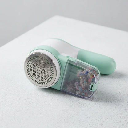 Portable Electric Clothes Shaver – Fabric Lint & Fuzz Remover for Garments